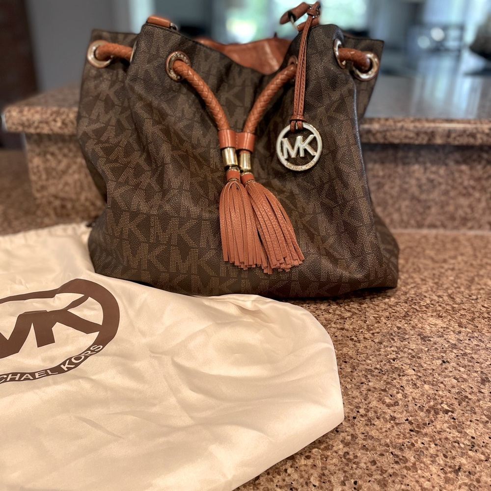 Michael Kors Hand Bag